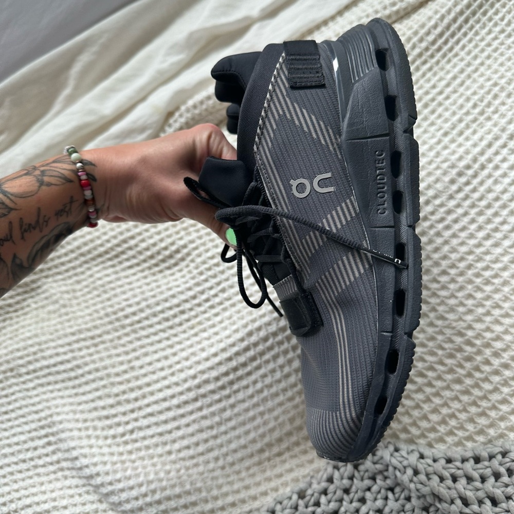 On Cloud Cloudnova Void